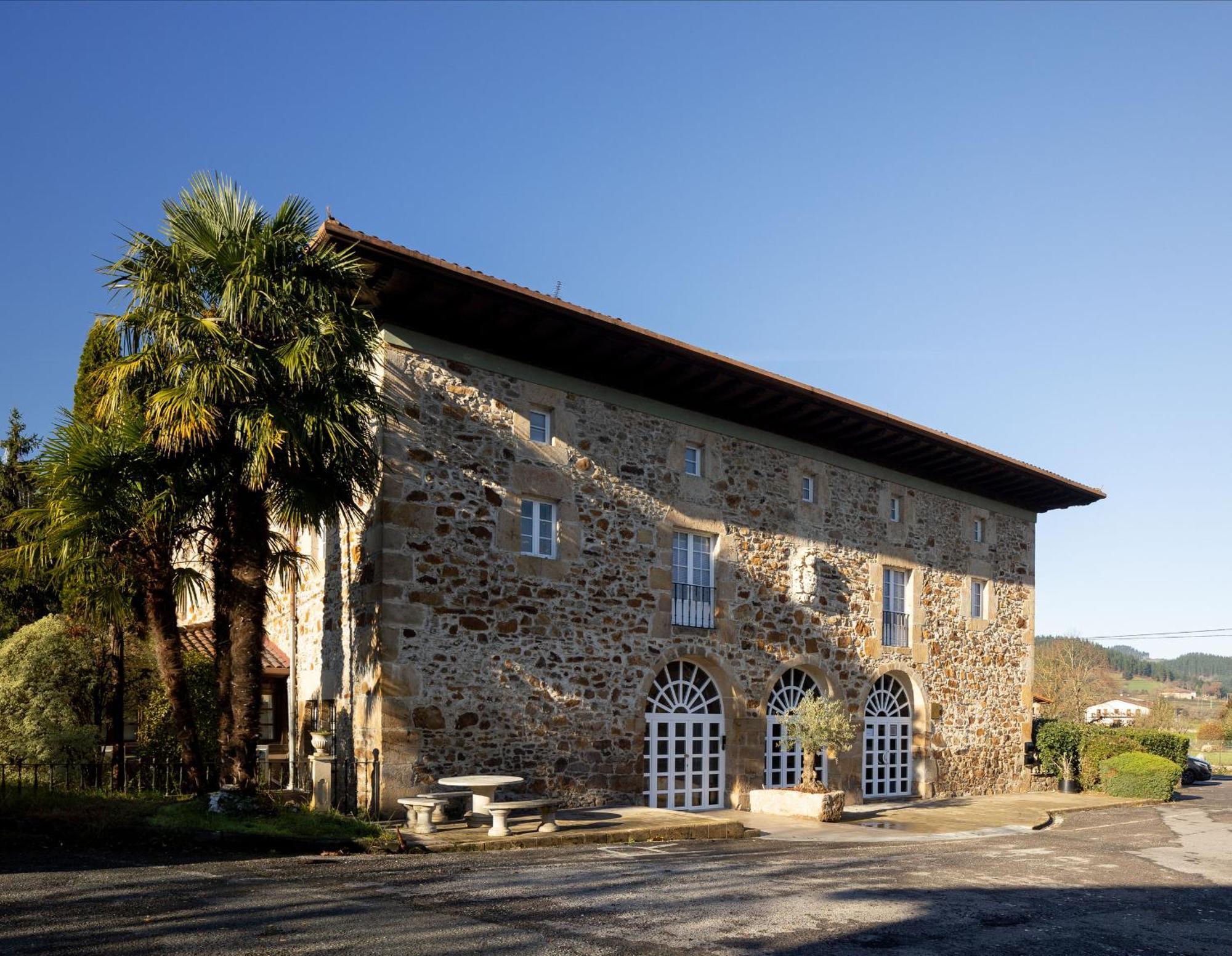 Etxeaundi Hotel Boutique Oñate Dış mekan fotoğraf